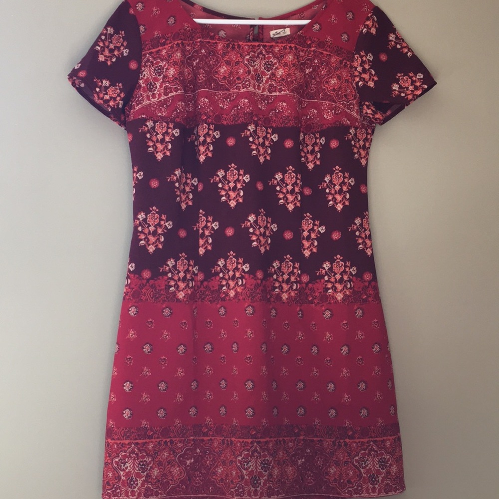 Hollister printed cap sleeve dress